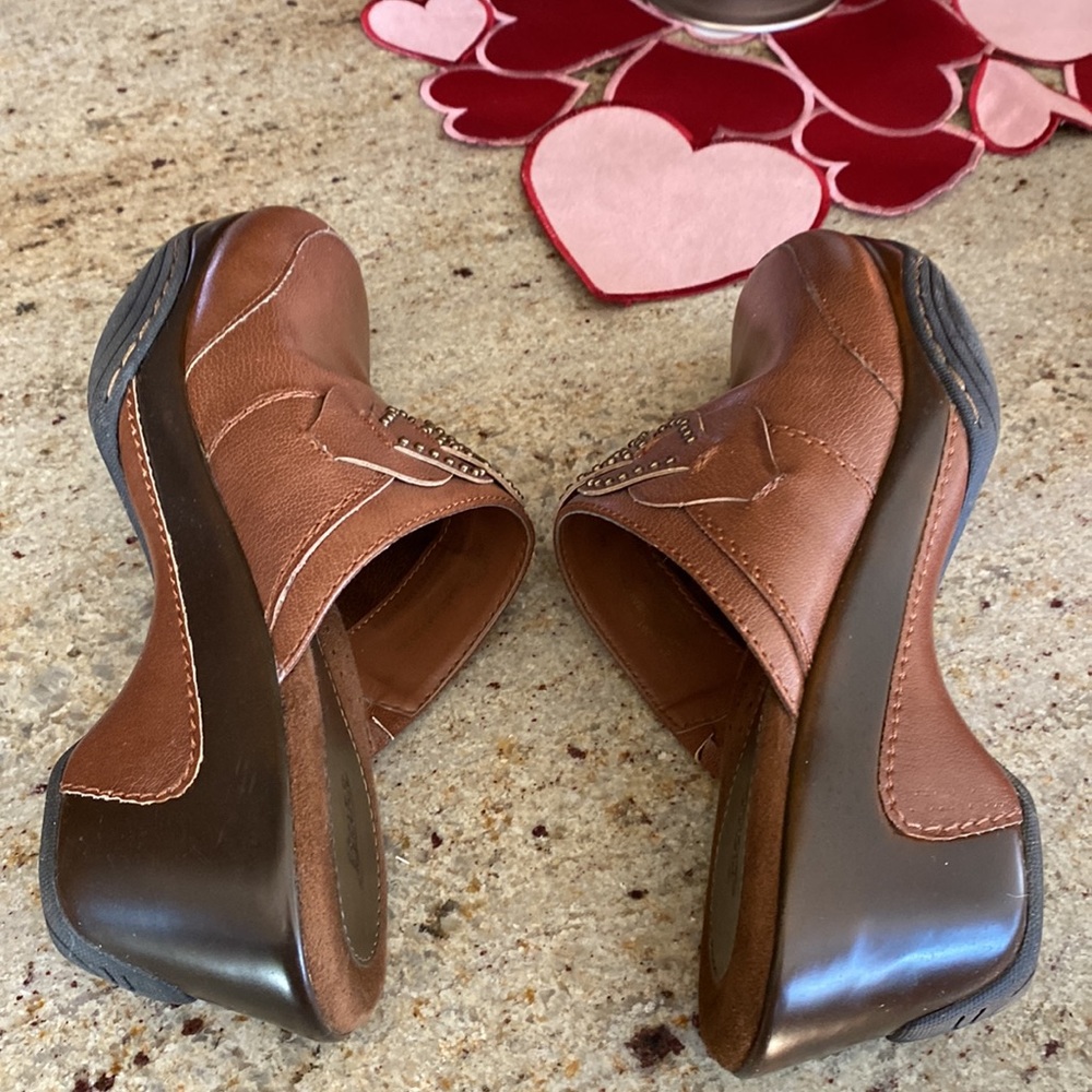 Bass Clogs - Picture 4 of 5